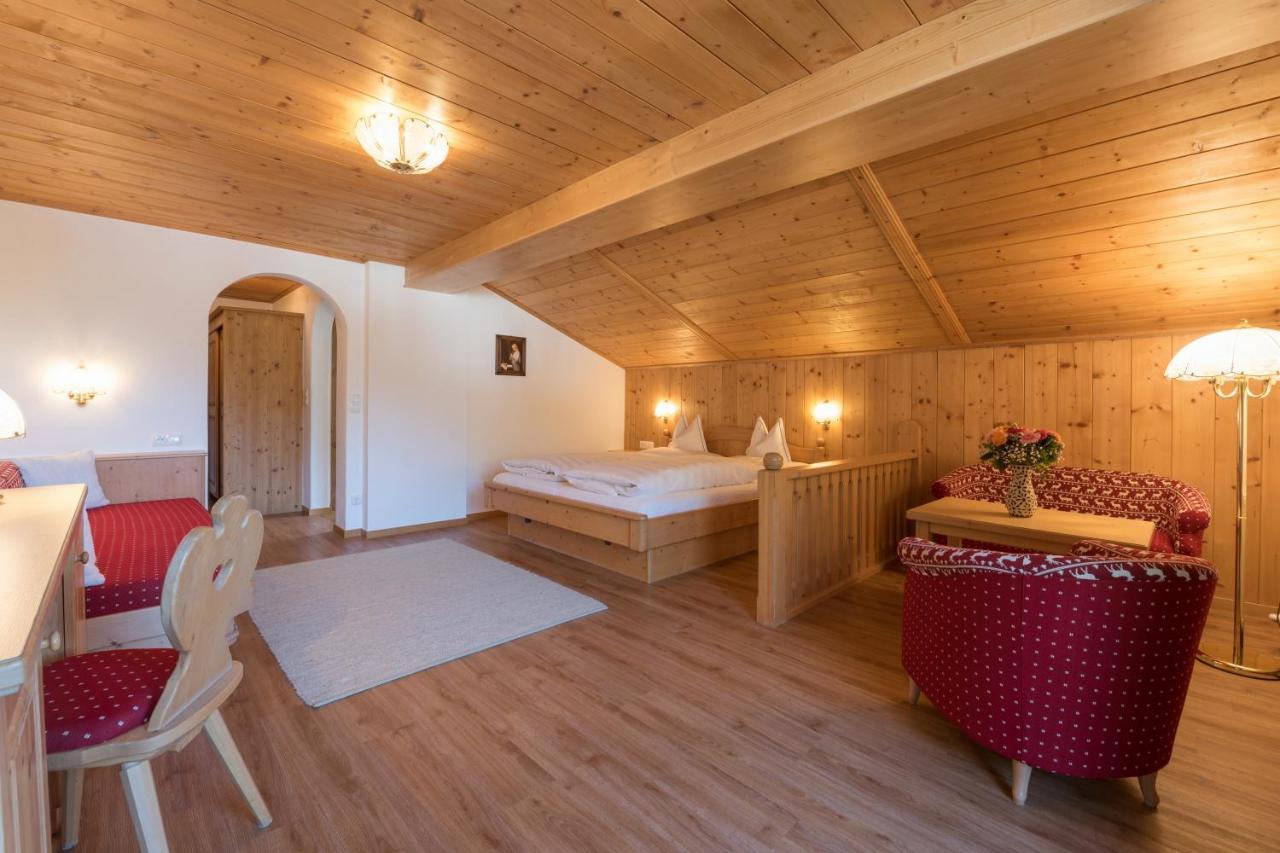 Hotel Traube Pettneu am Arlberg Bagian luar foto