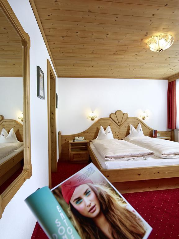 Hotel Traube Pettneu am Arlberg Ruang foto