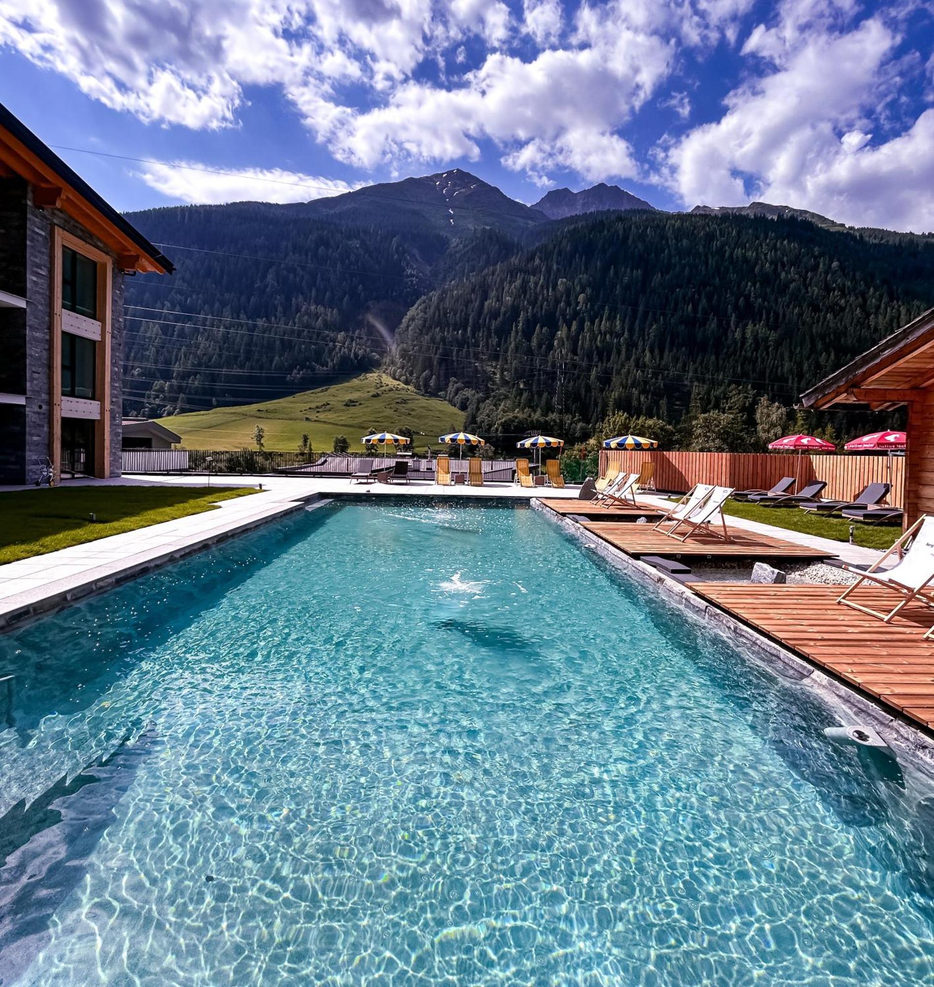 Hotel Traube Pettneu am Arlberg Bagian luar foto