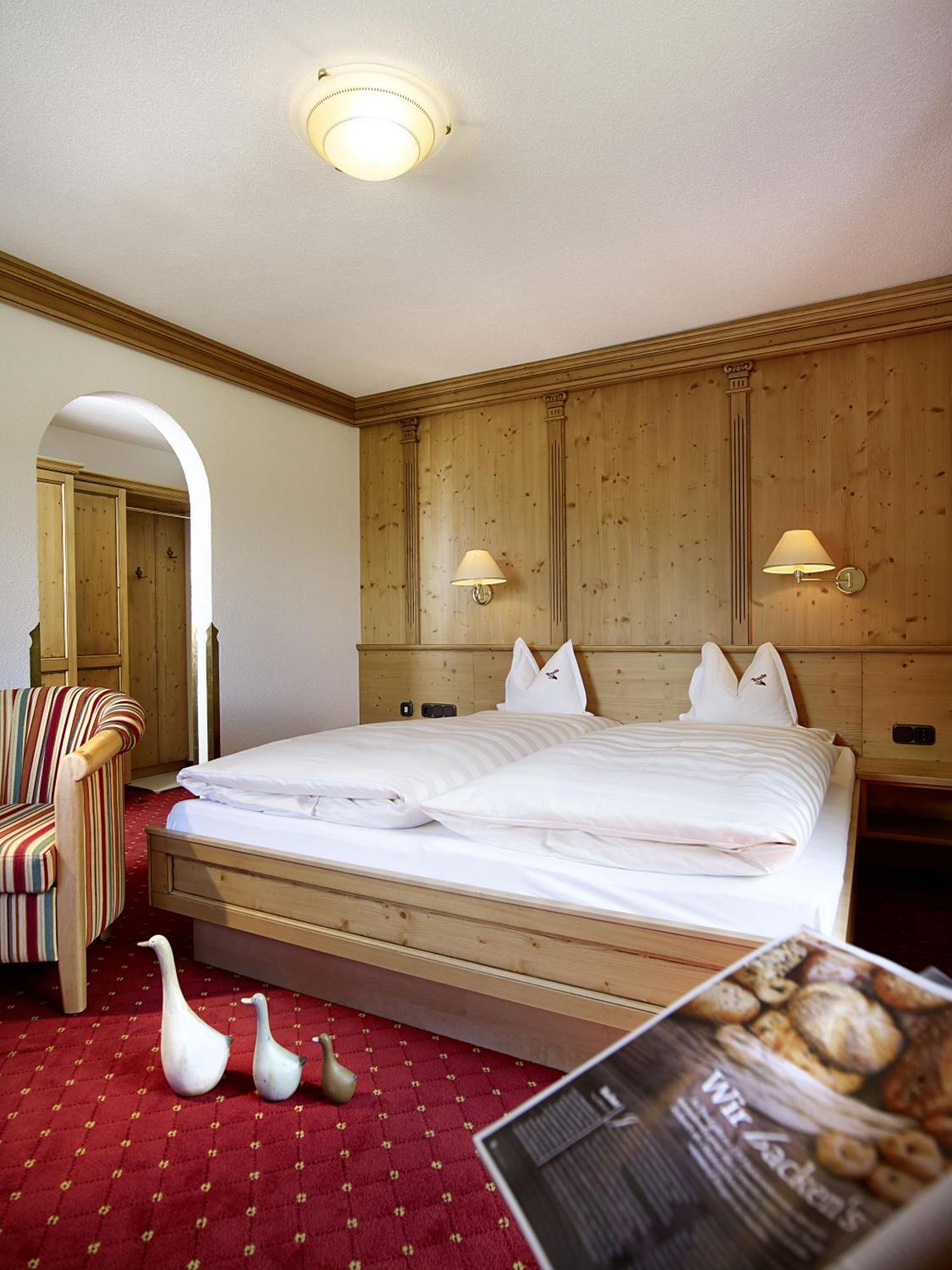 Hotel Traube Pettneu am Arlberg Bagian luar foto
