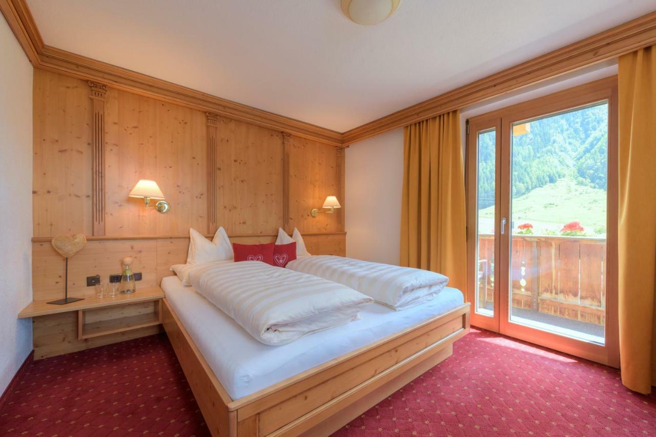 Hotel Traube Pettneu am Arlberg Bagian luar foto