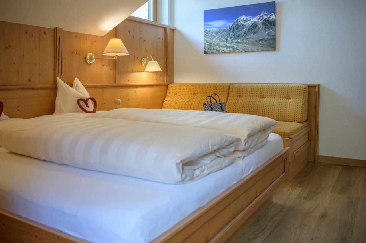 Hotel Traube Pettneu am Arlberg Bagian luar foto